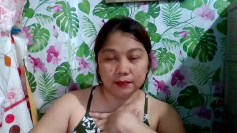 Snapshot of sweet_kayley chatting on 03/08/25, 01:36 sweet_kayley online show from 03/08/25, 01:36