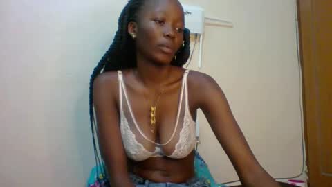 Snapshot of sweet_kcandy chatting on 06/04/26, 06:58 Sweet KCandy online show from 06/04/26, 06:58