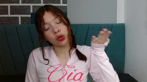 sweet_kitty_05 online show from 04/27/26, 11:36