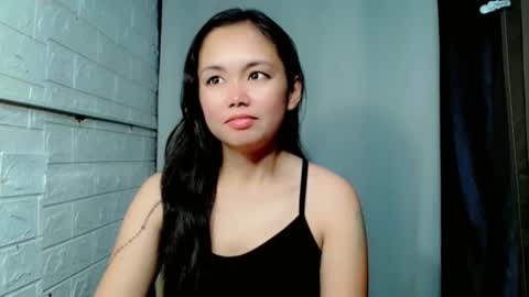 Snapshot of sweet_laika chatting on 04/18/26, 05:11 LAIKA online show from 04/18/26, 05:11