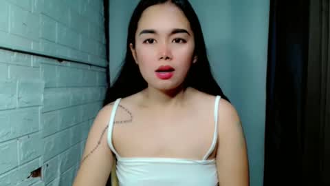 Snapshot of sweet_laika chatting on 05/14/26, 05:03 LAIKA online show from 05/14/26, 05:03