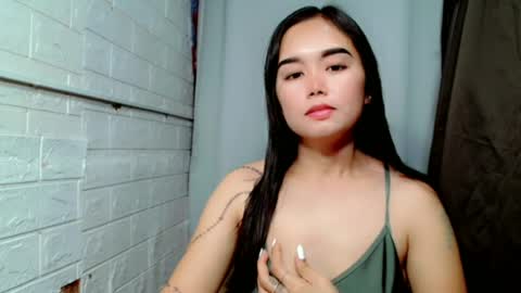 Snapshot of sweet_laika chatting on 06/23/26, 01:47 LAIKA online show from 06/23/26, 01:47