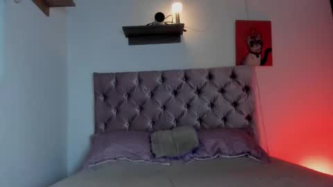 Hi Im Lia Your dreams came true  online show from 10/31/25, 02:18