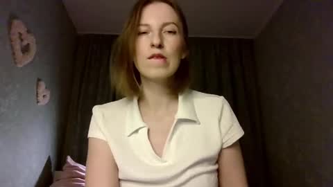 sweet_lilbunny online show from 11/22/25, 02:38