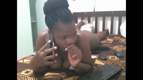 sweet_lilianah online show from 02/17/25, 03:15