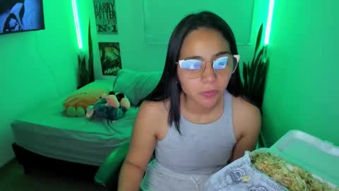 Snapshot of sweet_lina1 chatting on 03/22/26, 12:47 Lina online show from 03/22/26, 12:47