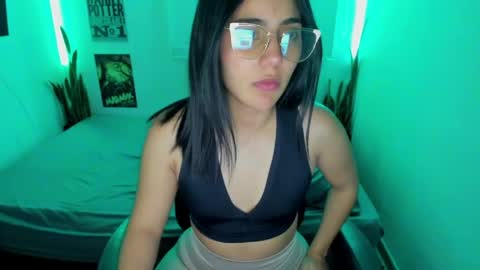 Snapshot of sweet_lina1 chatting on 04/29/26, 10:38 Lina online show from 04/29/26, 10:38