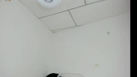 sweet_litle online show from 04/24/26, 09:06