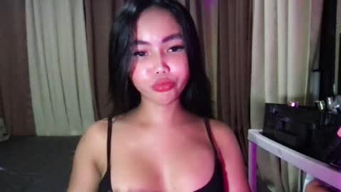 Snapshot of sweet_maleia69 chatting on 07/18/26, 06:23 Maleia online show from 07/18/26, 06:23