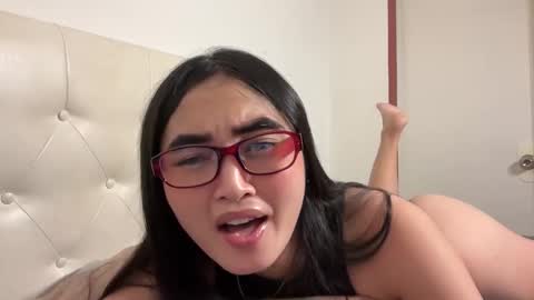 Snapshot of sweet_mariax chatting on 12/18/25, 07:36 Maria Stella online show from 12/18/25, 07:36