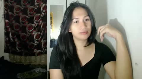 Snapshot of sweet_mariexxo chatting on 03/23/26, 09:30 Marie online show from 03/23/26, 09:30