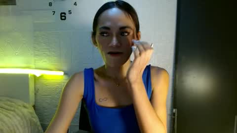 Snapshot of sweet_marry143 chatting on 10/20/25, 10:49 marry online show from 10/20/25, 10:49