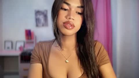 Snapshot of sweet_melonxxx chatting on 03/13/26, 10:33 Melon online show from 03/13/26, 10:33