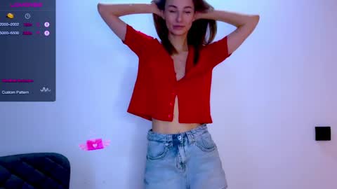 Snapshot of sweet_mia_91 chatting on 04/01/26, 12:06 Mia online show from 04/01/26, 12:06