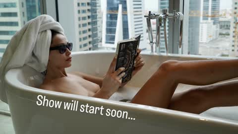 Snapshot of sweet_moan chatting on 03/08/25, 04:45 Dana online show from 03/08/25, 04:45