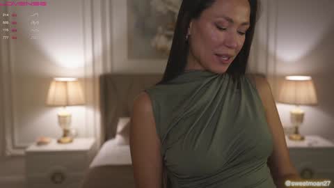 Snapshot of sweet_moan chatting on 09/24/25, 09:34 Dana online show from 09/24/25, 09:34