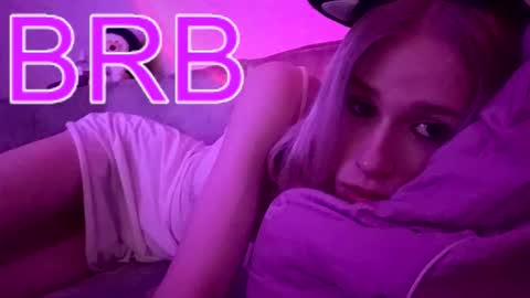 sweet_mol1y online show from 11/01/25, 03:30