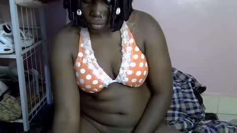 Lisa online show from 04/06/26, 12:08