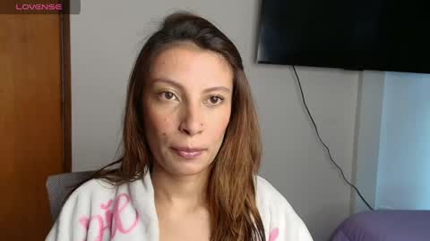 Snapshot of sweet_moon_v_ chatting on 05/01/26, 09:52 sweet_moon_v_ online show from 05/01/26, 09:52