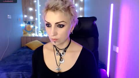 sweet_n_strong online show from 12/02/25, 08:19