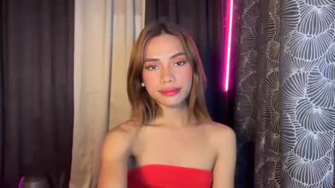 Snapshot of sweet_nikki03 chatting on 12/03/25, 06:17 sweet_nikki03 online show from 12/03/25, 06:17