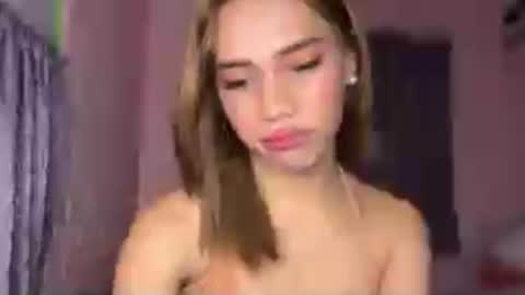 Snapshot of sweet_nikki03 chatting on 06/29/26, 01:00 sweet_nikki03 online show from 06/29/26, 01:00
