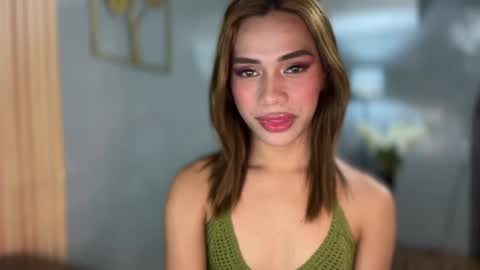 Snapshot of sweet_nikki03 chatting on 07/13/26, 04:43 sweet_nikki03 online show from 07/13/26, 04:43