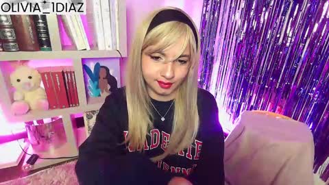Snapshot of sweet_olivia1 chatting on 02/11/25, 01:20 Olivia Diaz  OnlyFans olivia diaz online show from 02/11/25, 01:20