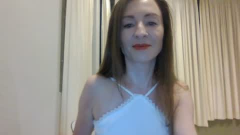 sweet_poeme online show from 06/08/26, 12:16