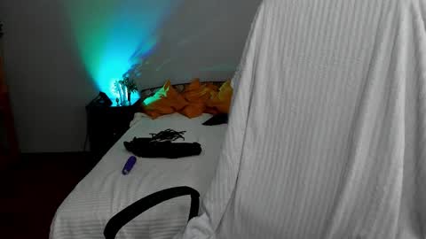 Snapshot of sweet_possum chatting on 09/19/25, 07:32 Tasya online show from 09/19/25, 07:32