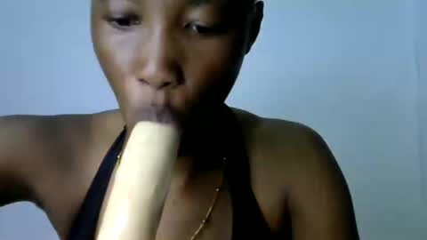 Snapshot of sweet_pussy04 chatting on 06/12/26, 09:03 sweet girl online show from 06/12/26, 09:03