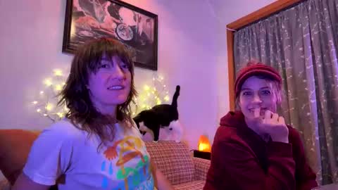 Ramona online show from 12/17/25, 02:06