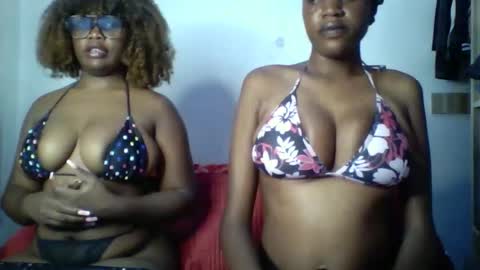 Snapshot of sweet_rayana_ chatting on 03/31/26, 02:35 sweet rayana online show from 03/31/26, 02:35