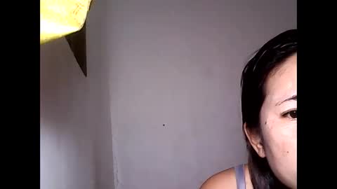 Snapshot of sweet_rich35 chatting on 12/15/25, 05:01 sweet_rich35 online show from 12/15/25, 05:01