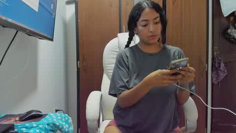 sweet_robyn online show from 01/07/25, 10:08
