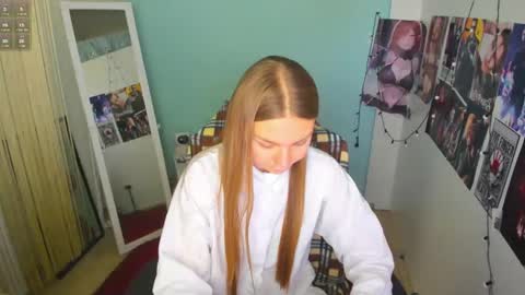 Snapshot of sweet_sabriina chatting on 03/04/25, 07:08 Sabina online show from 03/04/25, 07:08