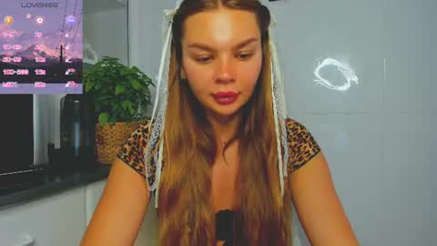 Snapshot of sweet_sabriina chatting on 06/27/26, 06:40 Sabina online show from 06/27/26, 06:40