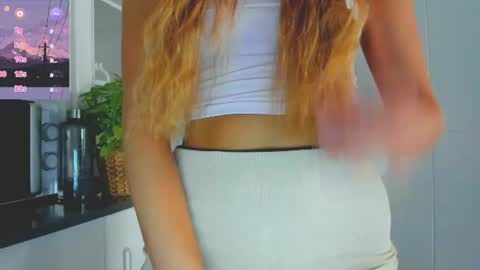 Snapshot of sweet_sabriina chatting on 07/02/26, 06:41 Sabina online show from 07/02/26, 06:41