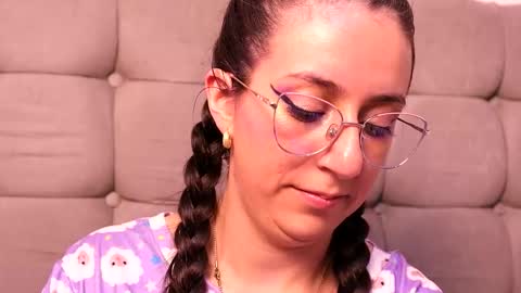 Sammy Lauren online show from 11/20/25, 04:12