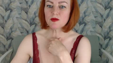 Snapshot of sweet_sandra_1 chatting on 04/06/26, 12:39 Sandra online show from 04/06/26, 12:39