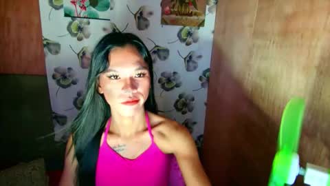 Snapshot of sweet_sexyzhiennexxx chatting on 11/20/25, 12:16 Zhienne online show from 11/20/25, 12:16