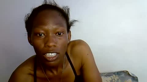 Snapshot of sweet_sinful chatting on 06/17/26, 11:01 sweet_sinful online show from 06/17/26, 11:01