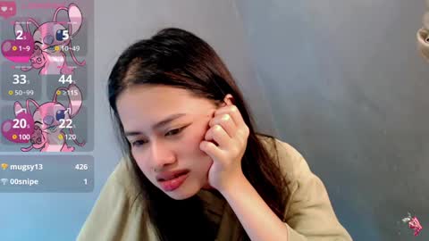 Snapshot of sweet_sirenxx chatting on 12/07/24, 11:18 Leah online show from 12/07/24, 11:18