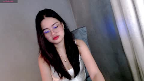 Snapshot of sweet_sirenxx chatting on 01/21/25, 09:03 Leah online show from 01/21/25, 09:03