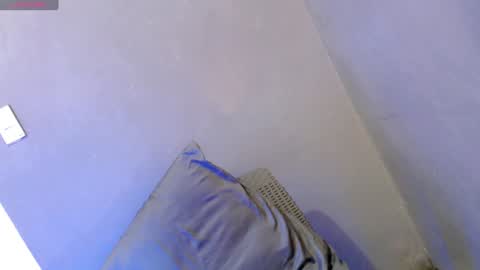 Snapshot of sweet_sirenxx chatting on 01/23/25, 07:11 Leah online show from 01/23/25, 07:11