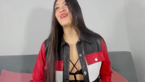 sweet_sophie_7 online show from 01/13/25, 03:58