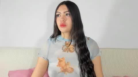 sweet_sophie_7 online show from 01/21/25, 03:21