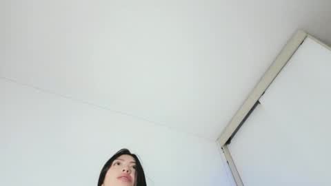 Snapshot of sweet_sophie_7 chatting on 07/19/26, 01:42 sweet_sophie_7 online show from 07/19/26, 01:42