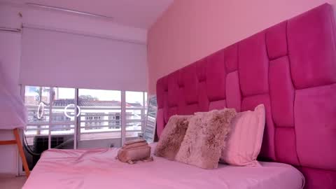 Snapshot of sweet_stacie chatting on 02/01/25, 02:02 sweet_stacie online show from 02/01/25, 02:02