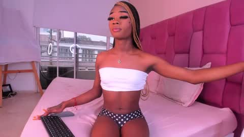 Snapshot of sweet_stacie chatting on 02/05/25, 02:05 sweet_stacie online show from 02/05/25, 02:05